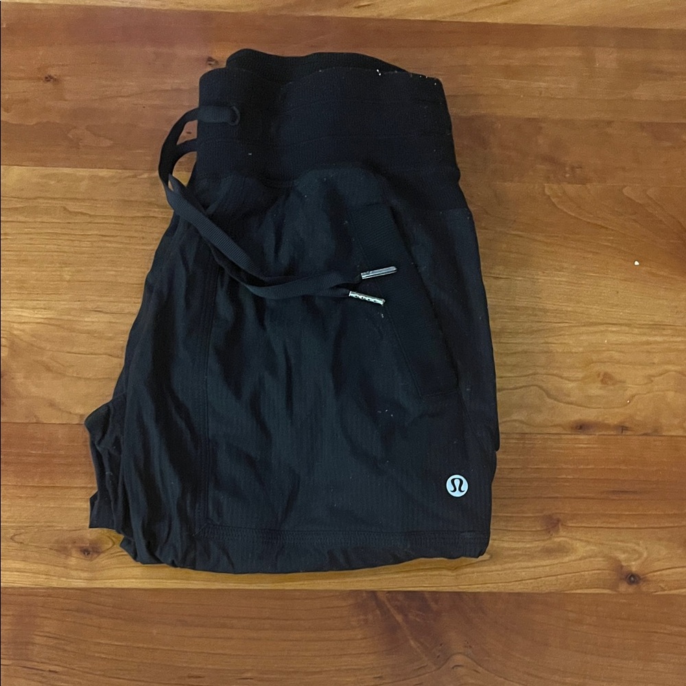 These are Lululemon Dance Studio Mid-Rise Pants (Size 2) Black
